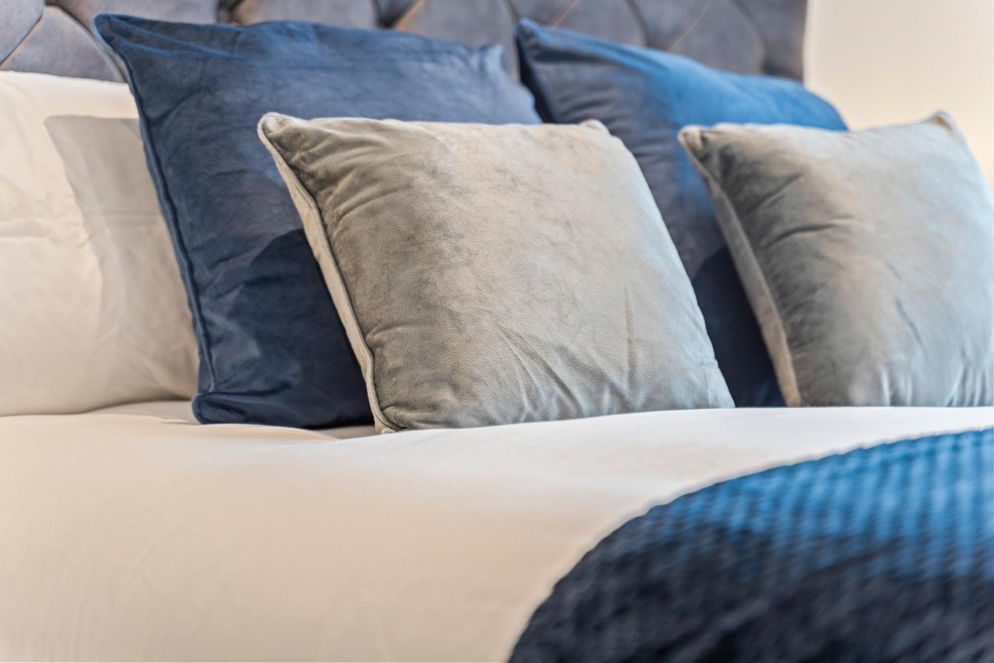 Shanti Suite - 2Bed 2Bath City Centre - Wifi - Netflix- Parking- Modern- Perfect For Family, Contractors, Leisure, Business By Shanti Nights เบอร์มิงแฮม ภายนอก รูปภาพ